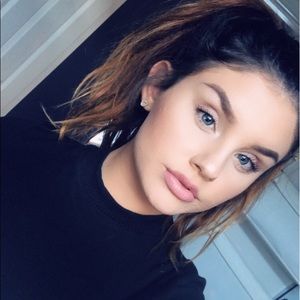 Meet your Posher, Jenna